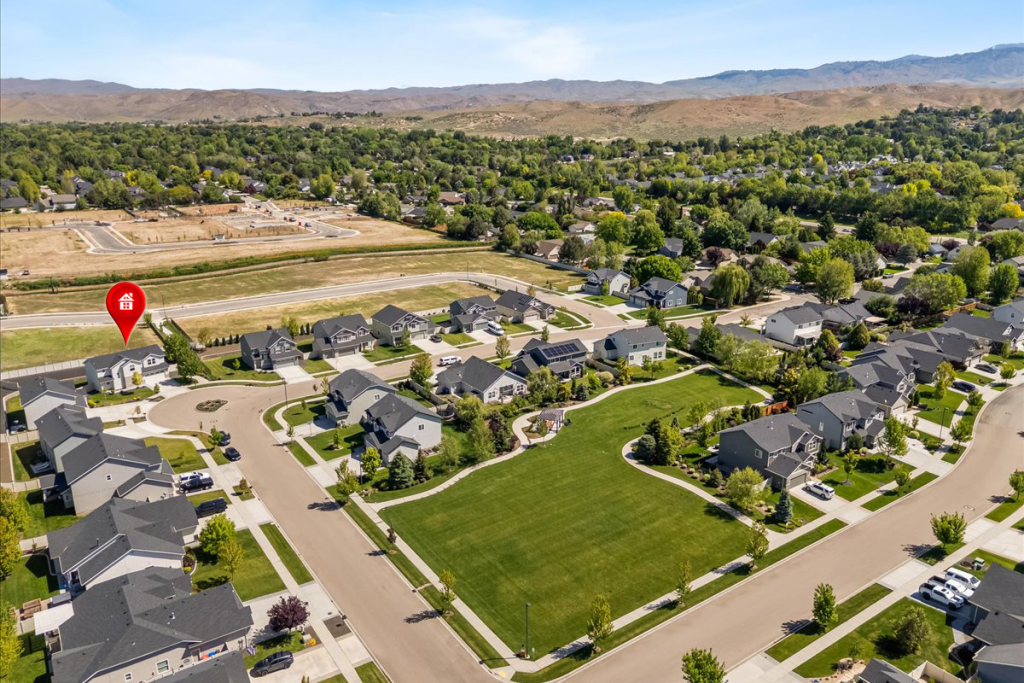 Canopy Realty | 655 N Sevenoaks Ave, Eagle, ID 83616
